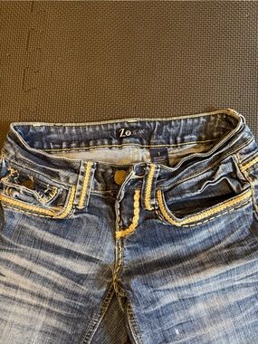 Z2 Jeans Women's Blue Washed Denim Capris